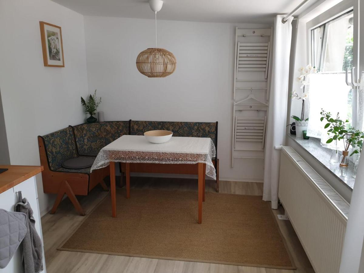 Ferienwohnung Lindenhof, Zentrumsnah Mit Terrasse Und Grillmoeglichkeit Maagdenburg Buitenkant foto